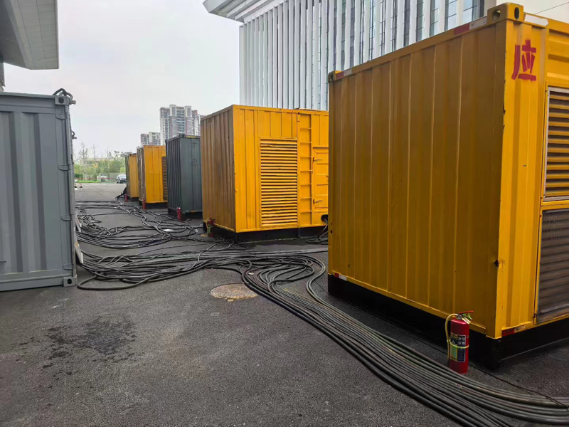 秦淮不同季节柴油发电机组保养有哪些注意事项？